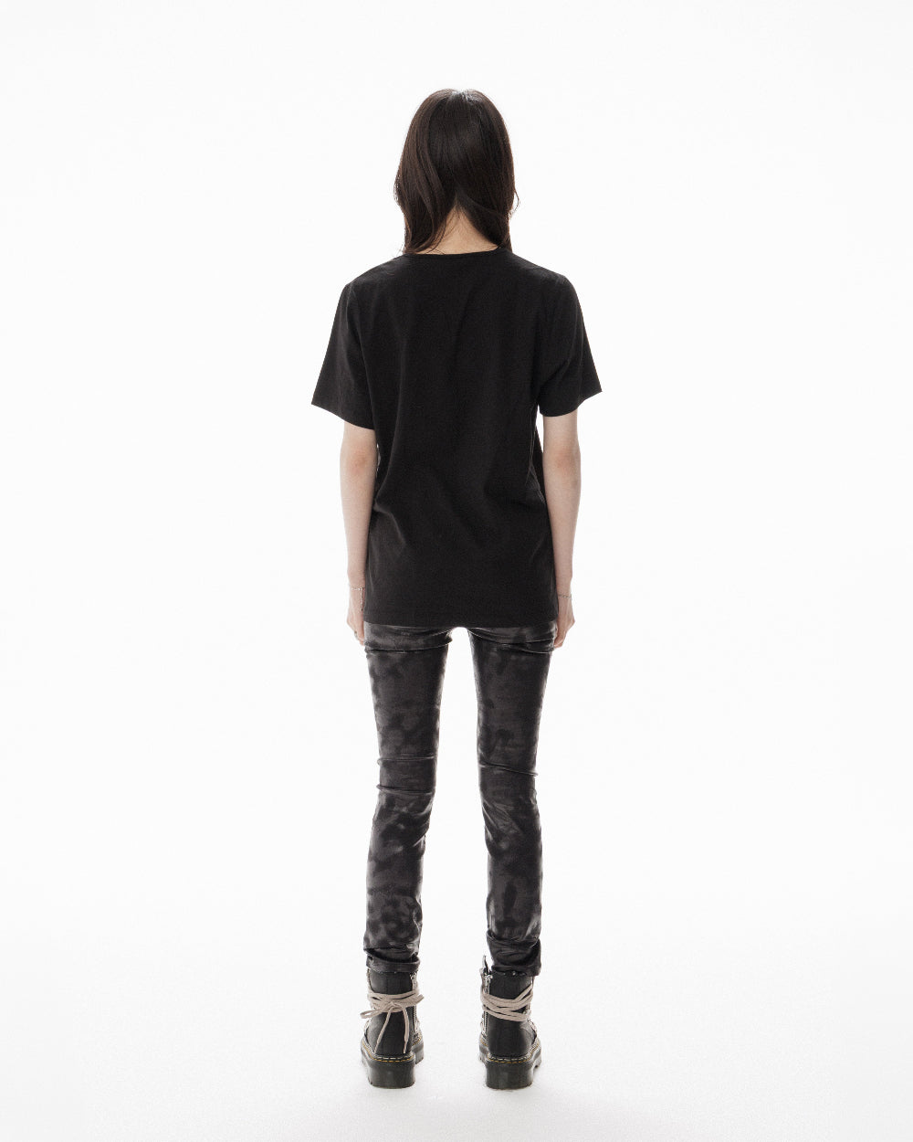 CHIC GOAT T-SHIRT