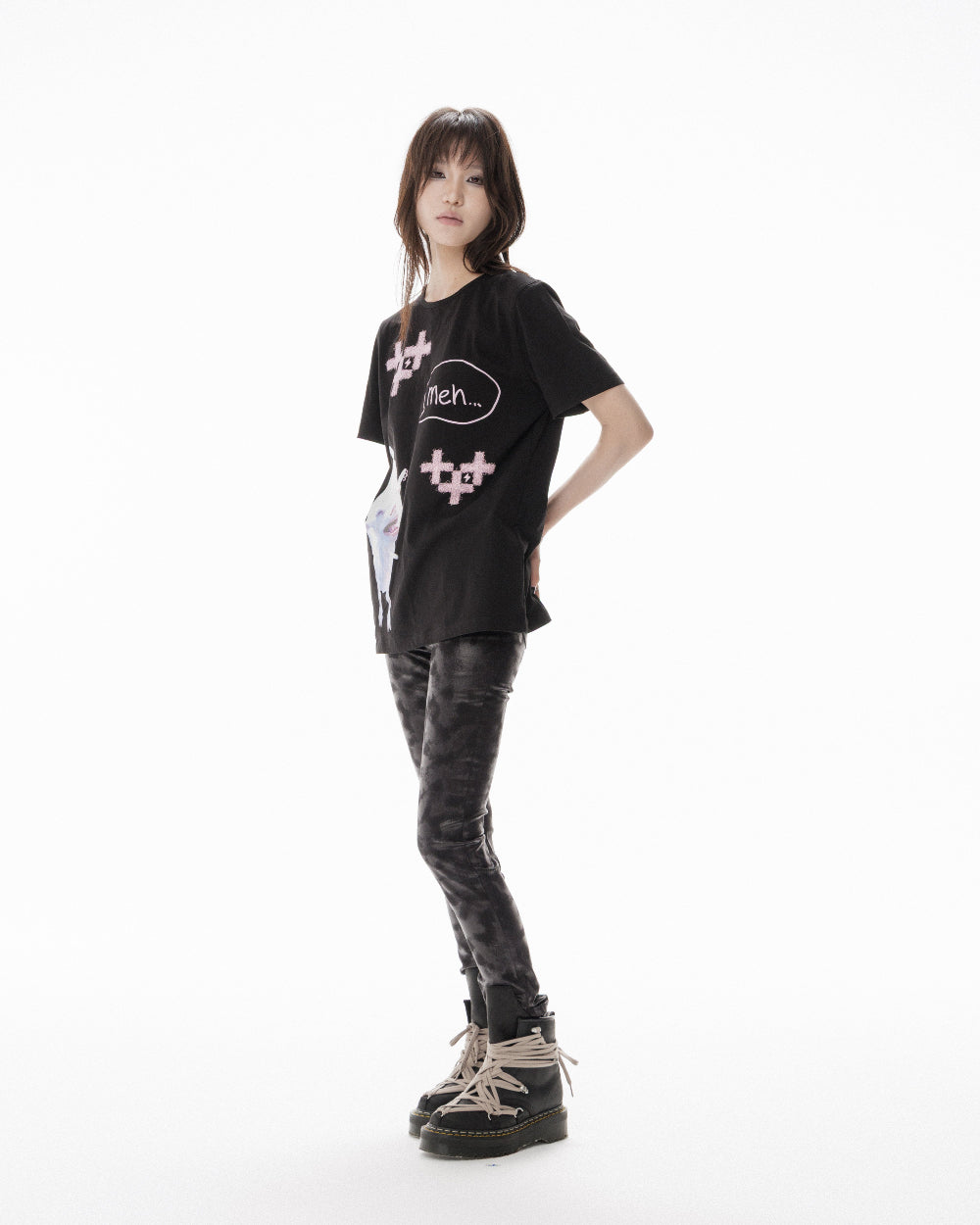 CHIC GOAT T-SHIRT