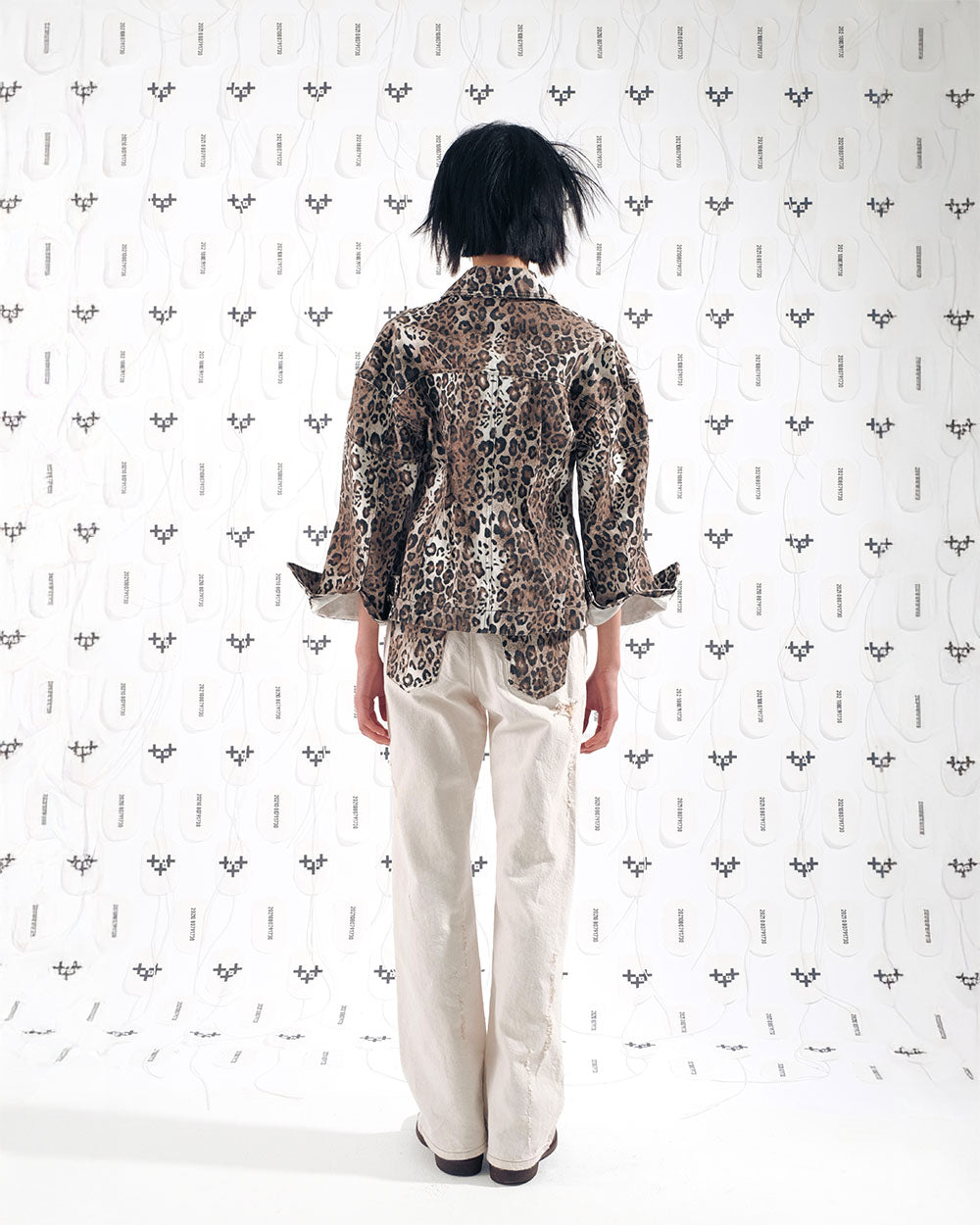 LEOPARD HOURGLASS DENIM JACKET