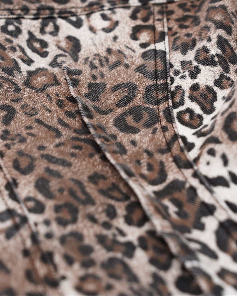 LEOPARD HOURGLASS DENIM JACKET