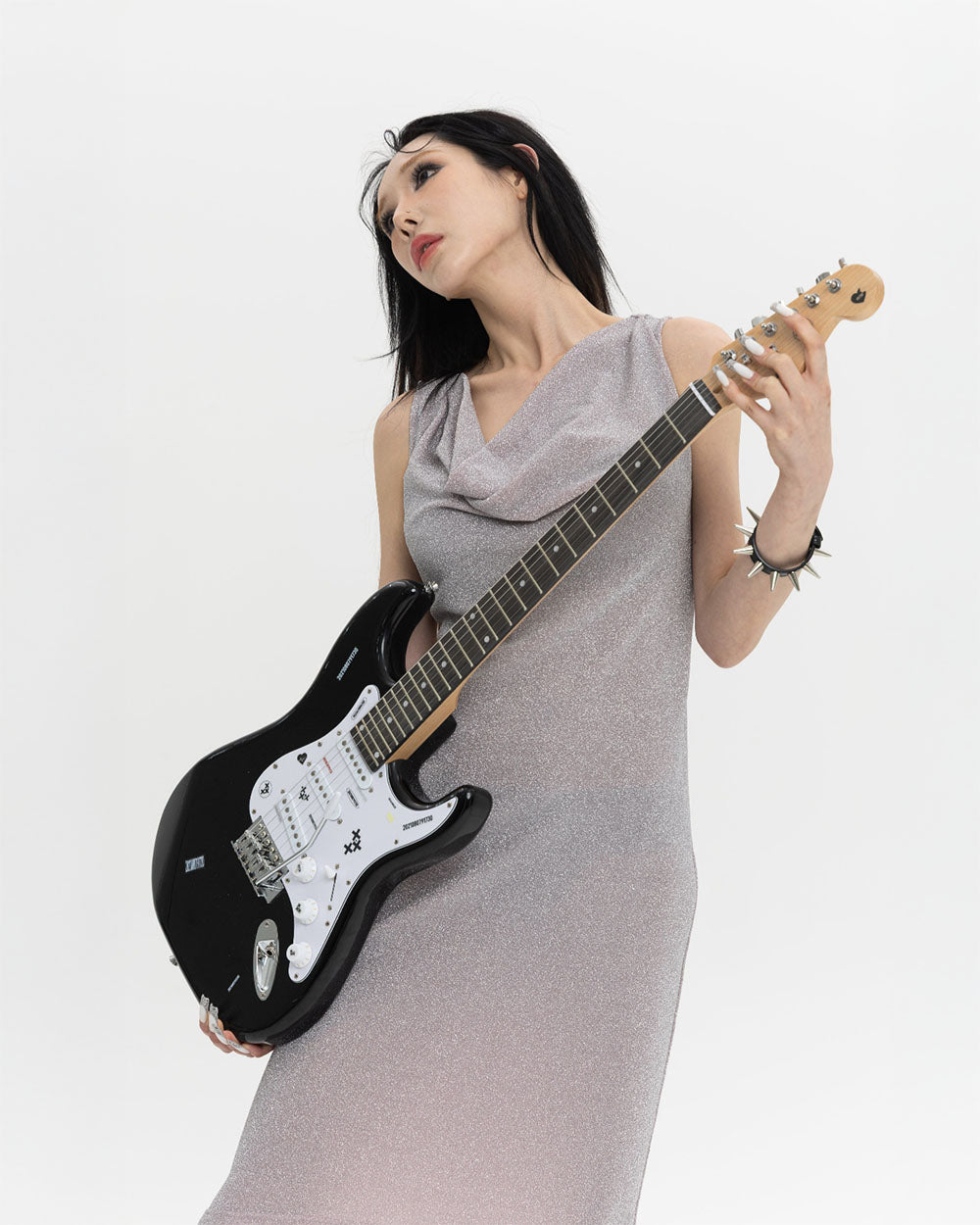 [LIMITED] V NECK PEARL DRAPE DRESS